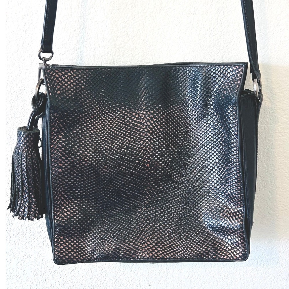 Kelly Wynne Black Leather Snakeskin Embossed Crossbody Bag Rose Gold Tassel